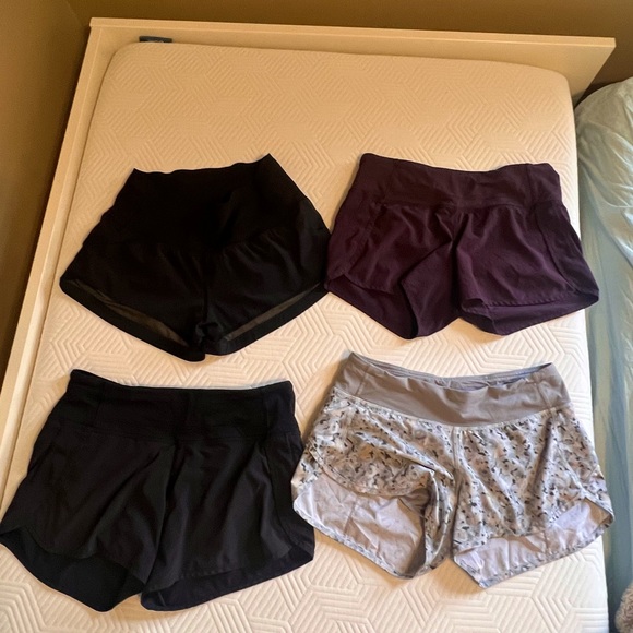 Lululemon size 4 speed up shorts - Picture 1 of 9